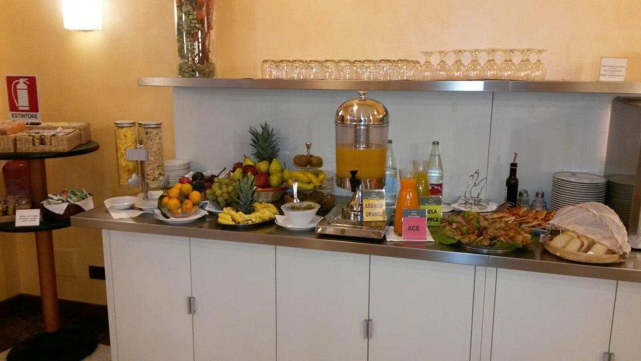 Hotel Alexandra Turin Rum bild