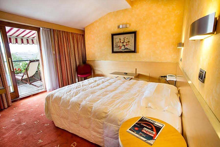 Hotel Alexandra Turin Exteriör bild