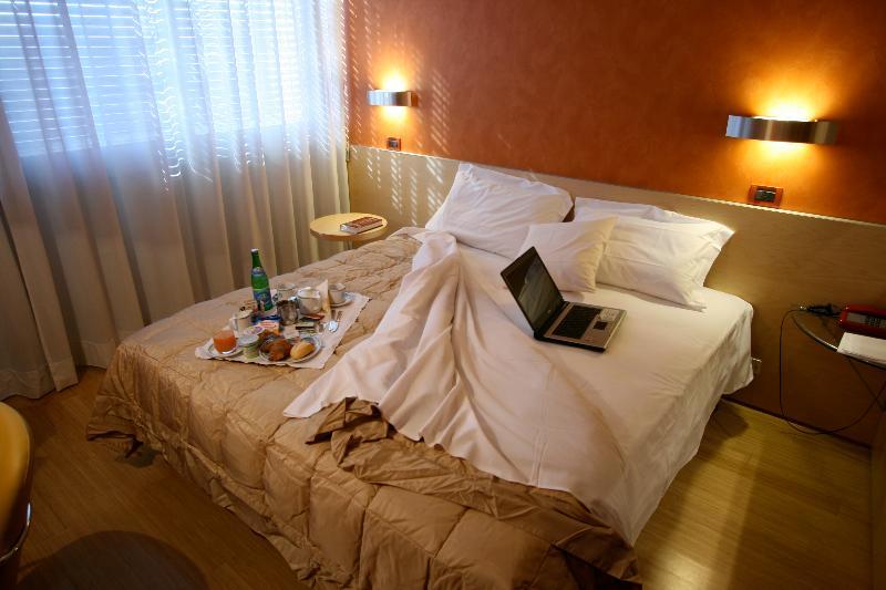 Hotel Alexandra Turin Exteriör bild